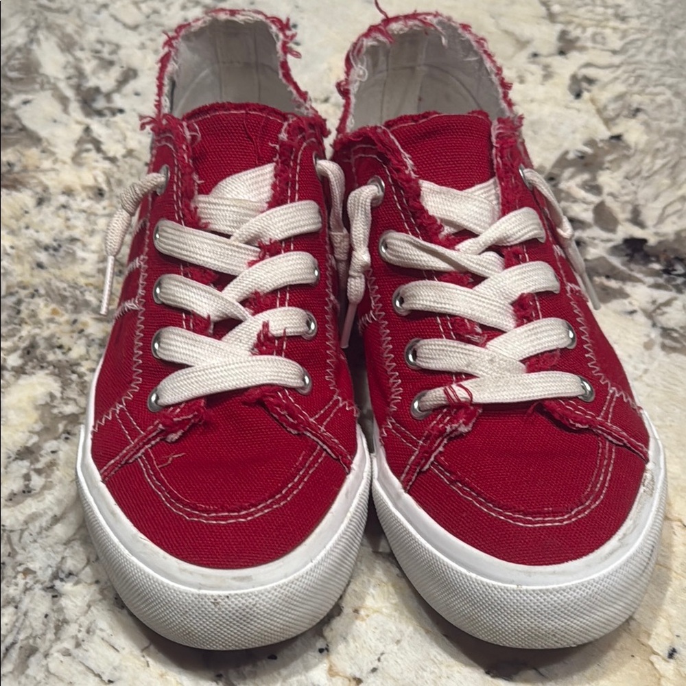 Vibrant Red Sneakers - Picture 4 of 7